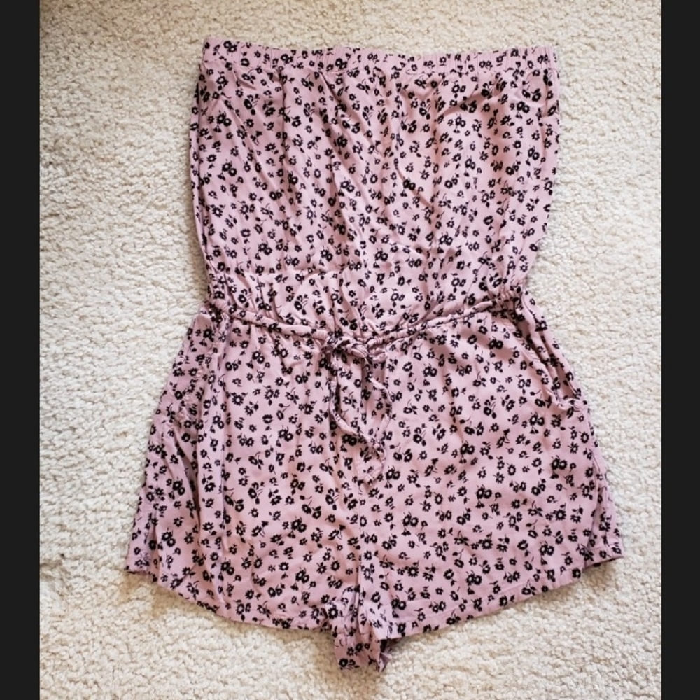 Forever 21 Strapless Romper